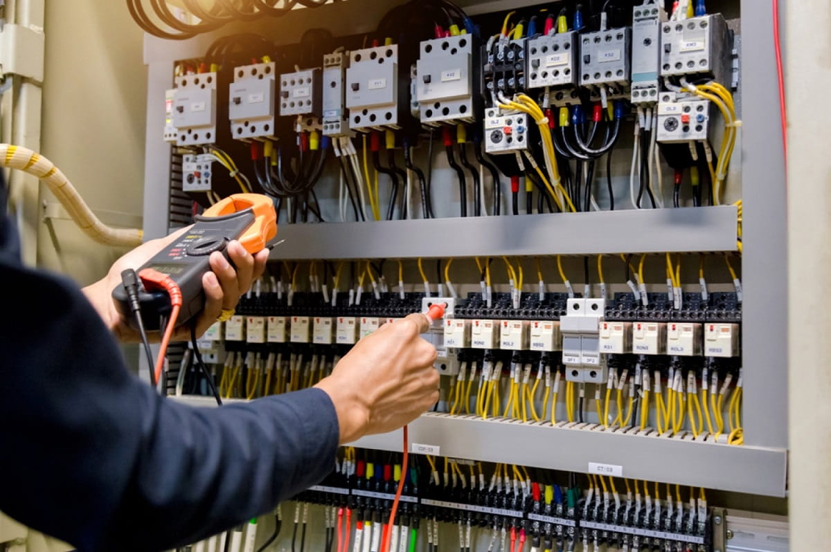 Commercial electrical services